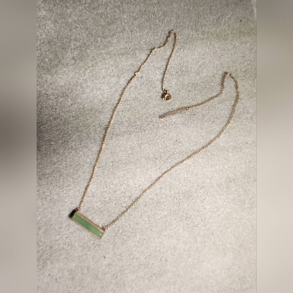 LA CN green bar necklace